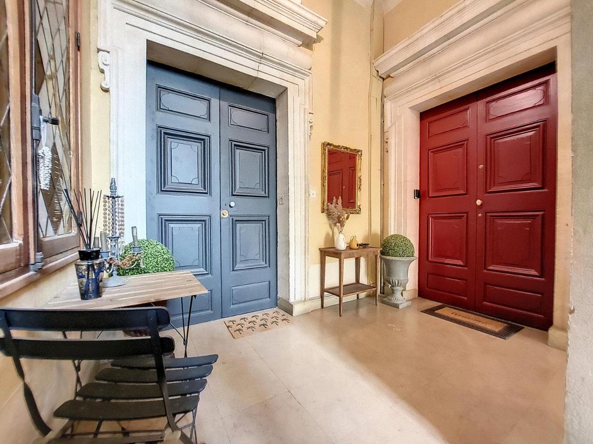 Appartement L'Antre Des Papes à Avignon Extérieur photo